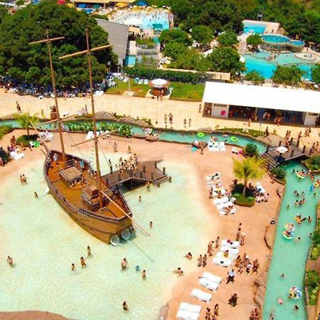 Lacqua Diroma Oficial - Diroma Acqua Park Incluido - Com Roupa De Cama E Banho Caldas Novas Kültér fotó