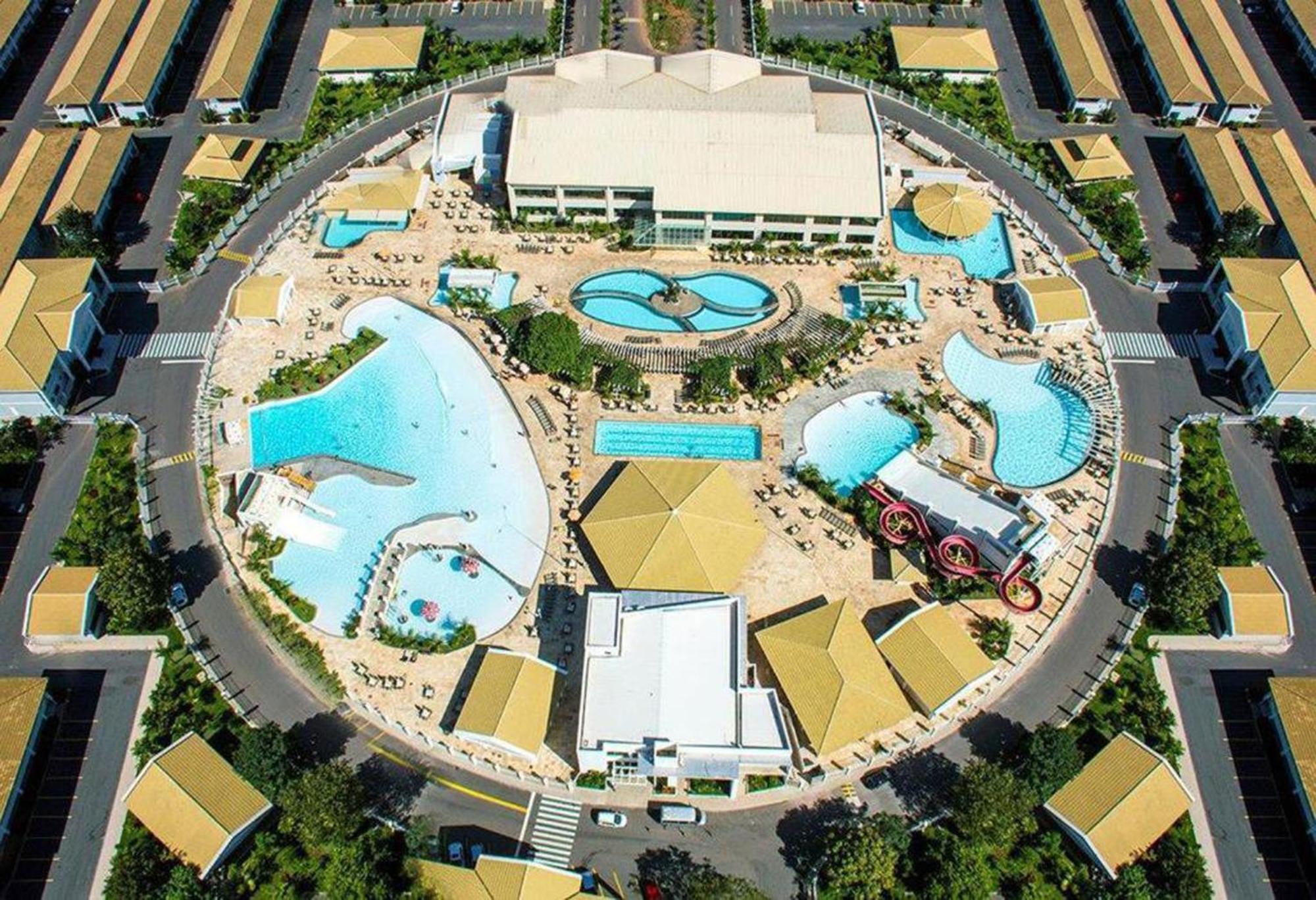 Lacqua Diroma Oficial - Diroma Acqua Park Incluido - Com Roupa De Cama E Banho Caldas Novas Kültér fotó
