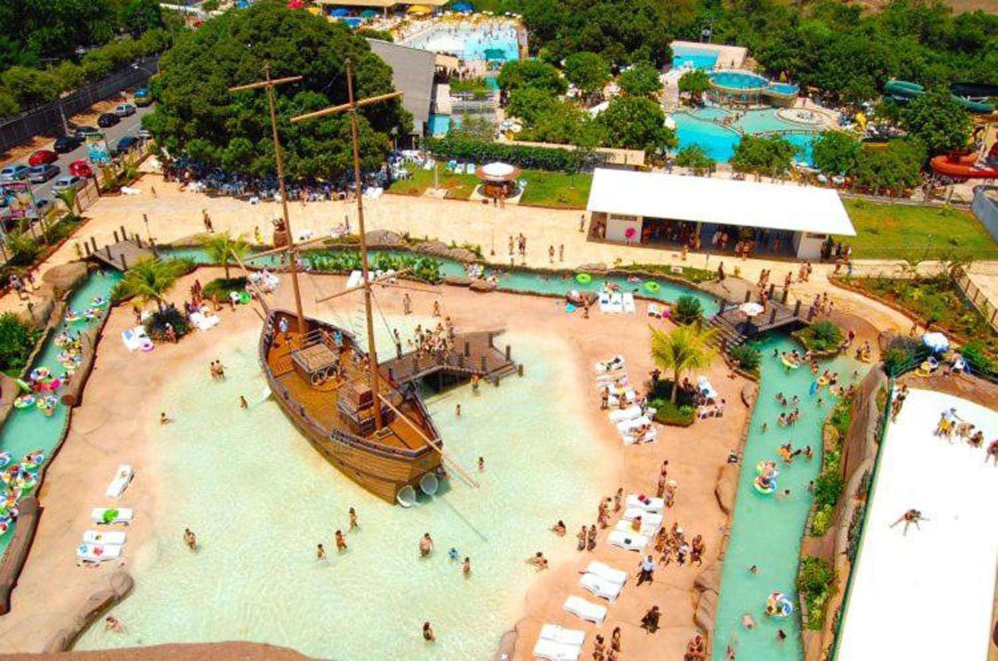 Lacqua Diroma Oficial - Diroma Acqua Park Incluido - Com Roupa De Cama E Banho Caldas Novas Kültér fotó
